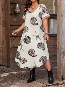 SHEIN LUNE Plus Size Peplum Hem Printed Vacation Leisure Dress Maxi Women Outfit - Black and White - View 1