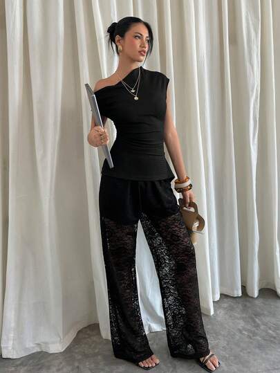 Siren Gaze Elegant Black Off-Shoulder Top + Lace Sheer Wide-Leg Pants Two-Piece Set - A Stylish And Casual Mature-Yet-Chic Outfit [Versatile For Commuting/Vacation] Summer Vacation Lace Set For Women