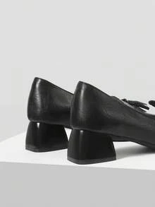 Mnmlis Women's Fashion Fringed Flower Spike Small Square Toe Thick Heel High Heel Shoes - Black - View 5