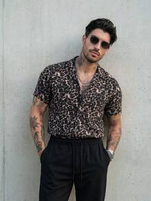 Manfinity VCAY Conjunto de camisa de manga corta y pantalones de unicolor minimalista casual para hombres, conjunto de prendas esenciales diarias, estilo básico versátil y casual, conjunto de 2 piezas - Multicolor - Ver 7