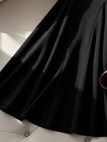 Franclia Women's Tie Collar Ruched Waist Elegant Casual Dress, Suitable For Dates And Commuting - Black and White - View 4