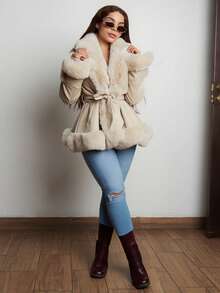Lupita Cardoza 毛茸茸翻領腰帶外套 - 米色 - 查看 1