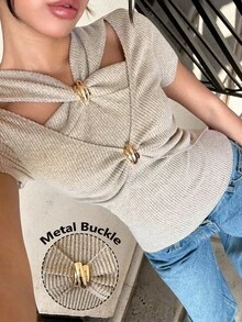Siren Gaze Damen Einfarbige elegante Bluse mit Drapierung, asymmetrisches Design mit cleveren Ausschnitten und goldfarbener Metallring Dekoration - Aprikosenfarben - Übersicht 1