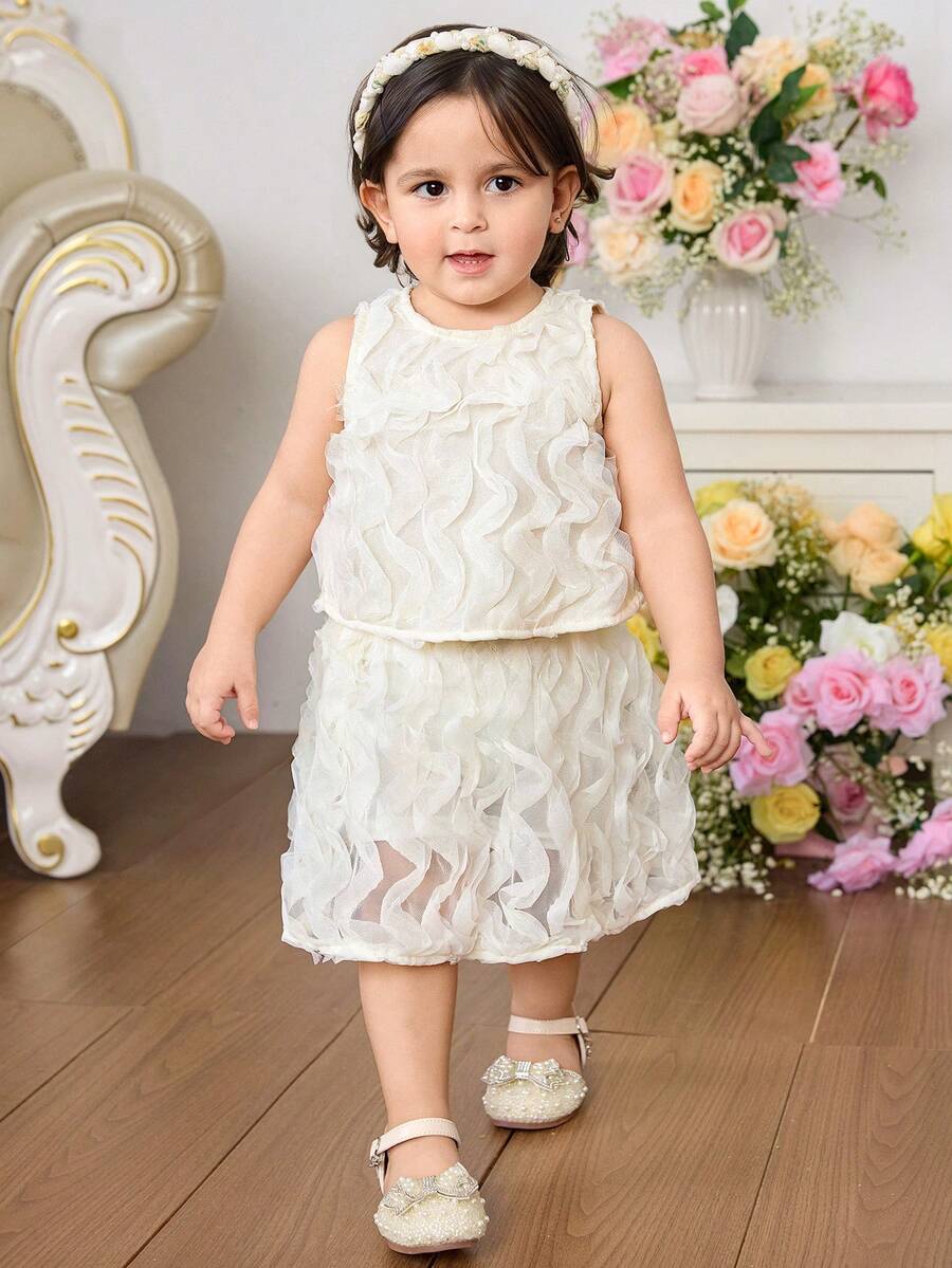 Baby Girl Elegant Round Neck Sleeveless Top And Skirt Set - Apricot - View 1