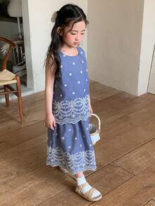 DAZY 2pcs/Set Girls (Small) Round Neck Embroidered Korean Style Sleeveless Shirt And Skirt Set - Blue - View 7