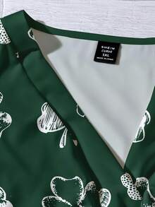 EMERY ROSE Blus Wanita Ukuran Besar Minimalis Kasual Motif Daun Semanggi Hari St. Patrick, Leher V, Trim Ruffle, Lengan Pendek, Cocok untuk Musim Gugur, Musim Panas, Liburan - Hijau - View 5