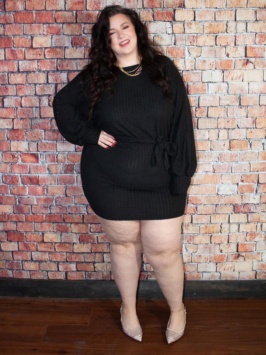 Truni Vestido de punto acanalado de talla grande con cinturón - Negro - Ver 1