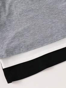 SHEIN 三件套青少年男童宽松休闲印花短袖T恤套装，适合学校、校园穿着，春夏季节适用，日常穿着、运动、郊游、聚会、节日、拍照等场合。 - 彩色 - 查看 7