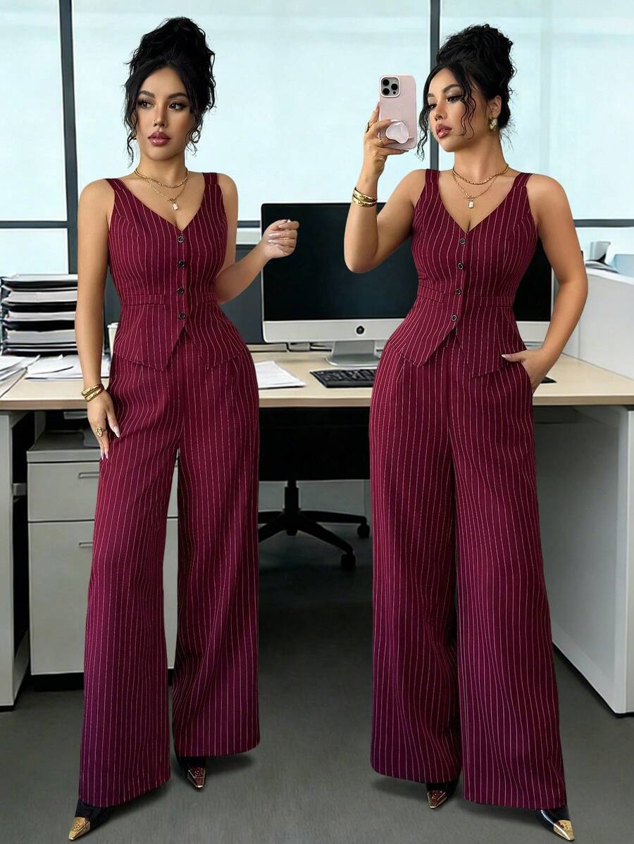 Elenzga 女士酒红色条纹独特设计吊带背心,V领纽扣装饰,无袖设计,配有假口袋,搭配宽松阔腿裤,优雅百搭,适合生日、约会、派对、正式场合、鸡尾酒会、音乐节、情人节、复活节、劳动节、返校季、光棍节、节日氛围、春季穿搭等各种场合。这款小众设计吊带背心搭配宽松阔腿裤,尽显优雅气质。 - 酒紅色 - 查看 1
