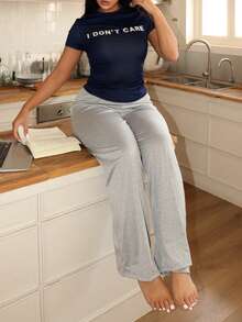 Lowkey Lull 女士标语印花短袖上衣和裤子睡衣套装 - 彩色 - 查看 6