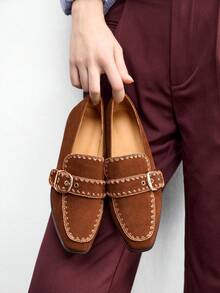 CUCCOO BIZCHIC Zapatos de mujer de moda casual para primavera y otoño con suela gruesa, estilo retro universitario con decoración de hebilla y tira cruzada en lona, punta cerrada, empeine alto y tacón grueso pequeño, cómodos para ir a la oficina y para el trabajo - Marrón Mocha - Ver 1