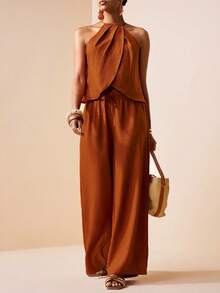Zivah Spring/Summer New Arrivals: Music Festival, Western, Nomadic, Birthday Party, Graduation Season, Preppy, Student Wear, Everyday Wear, Basic Versatile, Casual, Vacation, Cruise Travel, Beach, Seaside, Sunbathing, Popular Influencer Items, Streetwear, Wedding Guest Wear, Bohemian, Commuter, Brunch Wear, Airport Wear, Casual And Elegant Halter Vest And Pocketed Wide-Leg Trousers, Crinkled Fabric Women's Two Pieces Set - A - Redwood - View 1