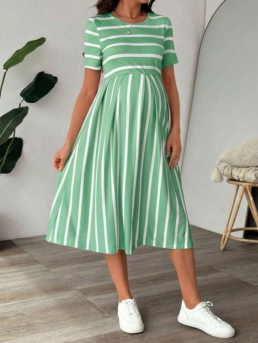 SHEIN 夏季孕妇休闲条纹圆领短袖连衣裙 - 薄荷綠 - 查看 1