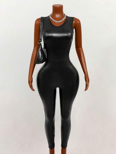 Mistrie Women's Sleeveless Crew Neck Sexy Backless Black Jumpsuit, Summer