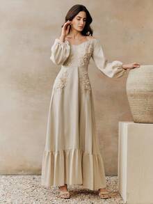 Anewsta 优雅春夏新款露肩泡泡袖长袖连衣裙，腰部饰有对称 3D 刺绣花卉，裙摆呈喇叭形，尽显优雅气质 - 杏色 - 查看 5