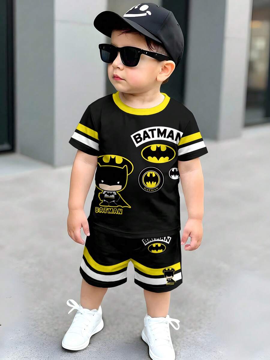 BATMAN X SHEIN 男婴休闲卡通字母图案短袖T恤和短裤经典可爱套装 - 彩色 - 查看 1
