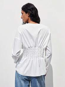Maija 白色V领褶裥扭结前襟长袖休闲女式衬衫，白色系带衬衫，春季沙滩女式纯棉衬衫，棉质上衣，收腰上衣，系带前襟衬衫，情人节假期女式春夏装 - 白色 - 查看 4