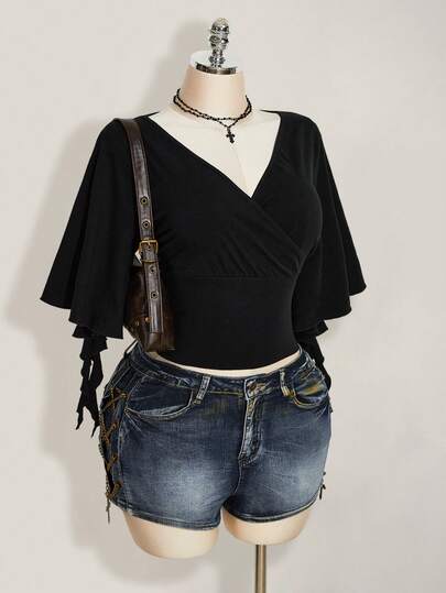 SHEIN ICON Plus Size Retro Casual Sexy Millennial Style Y2K Urban Modern Fashion Individual Basic Versatile Simple Cross V-Neck Ruffle Sleeve Slim Fit Black T-Shirt