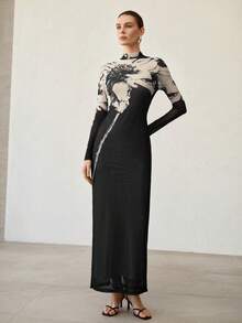 MOTF PREMIUM WOMEN'S FLORAL PRINT SLIT FITTED DRESS - Black and White - View 1