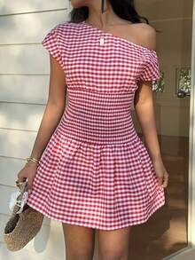 SHEIN EZwear New Summer Festival Dress Beach Outfits Women's Fashion Red Plaid Woven Asymmetric Shoulder Dress Holiday - Red and White - View 3