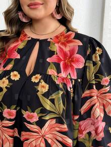 SHEIN CURVE+ Plus Size Vacation Women's Long Sleeved Round Neck Tied Pattern Top, Tropical Pattern Pattern Shirt/2026 /New Year - Multicolor - View 11
