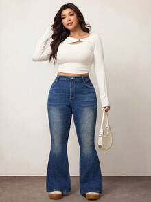 Enliva Plus Size Women Solid Color Slim Fit Flared Leg Denim Jeans, For Apple & Rounded Body Shape - Blue - View 8