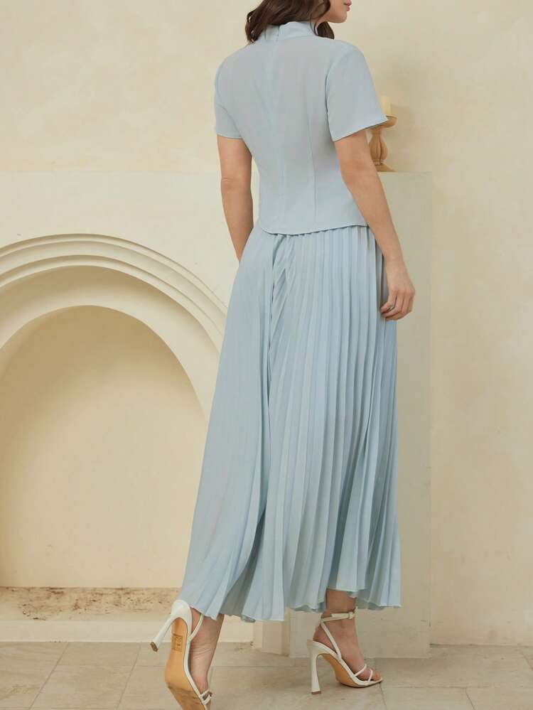 Spring/Summer Elegant Blue Top & Pleated Skirt Set, Stylish Casual/Work Outfit, Suitable For Dates, Weddings, Commuting