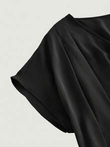 SHEIN MOD 大码蝙蝠袖宽松V领短袖连衣裙，夏季度假连衣裙，通勤连衣裙 - 黑色 - 查看 4