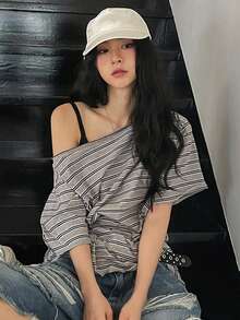 DAZY 女士条纹不对称肩短袖休闲宽松T恤 - 灰色 - 查看 1