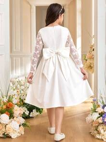 SHEIN 少女优雅公主风圆领大蝴蝶结装饰网纱刺绣3D花朵拼接纯色长袖连衣裙，白色，适合婚礼、花童、派对等场合 - 白色 - 查看 2