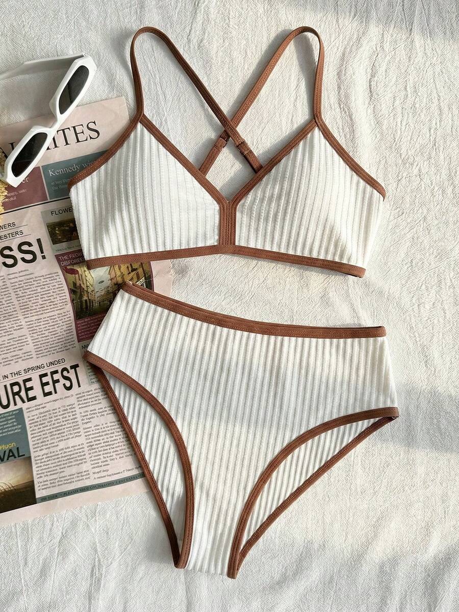 SHEIN Bộ bikini dây chéo phối màu tương phản phong cách retro dành cho bé gái tuổi teen, màu xanh navy, thích hợp cho kỳ nghỉ biển. - Màu be - Xem 1