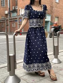 DAZY 2件套 女士花卉刺绣方领衬衫和裙子 - 藏蓝色 - 查看 5