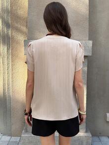 Solivie 女士花卉贴花装饰V领荷叶边短袖时尚上衣 - 杏色 - 查看 2