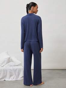 Ocili Bộ đồ ngủ in hoa mềm mại có cổ, gồm áo dài tay và quần dài dành cho nữ. - Màu xanh hải quân - Xem 2