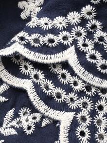 DAZY 2件套 女士花卉刺绣方领衬衫和裙子 - 藏蓝色 - 查看 10