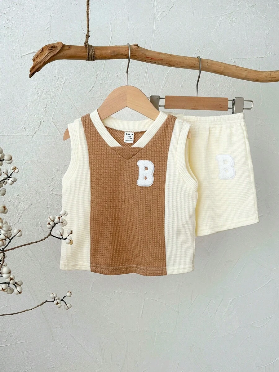 SHEIN 2pcs Baby Boy/Girl Letter Print Contrast Color Knit Soft Round Neck Raglan Sleeve Pullover Top And Elastic Waist Shorts Set,Kids - Multicolor - View 1