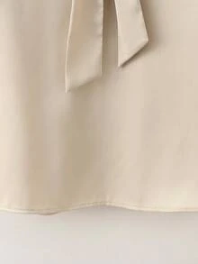 Franclia 女士香槟色亮面面料蝴蝶结领休闲日常通勤外出情人节约会短袖衬衫 - 杏色 - 查看 7