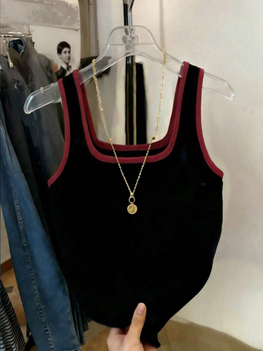 Resyla Women's Casual Sleeveless Crop Top With Contrast Trim, Suitable For Summer Daily Wear - Red and Black - View 1