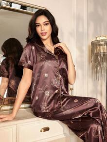 LuxeNights Bộ đồ ngủ tay ngắn cổ bẻ bằng lụa giả in họa tiết cổ điển dành cho nữ - màu nâu - Xem 4