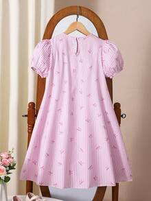 SHEIN 1pc Girls' Sweet Vacation Style Ruffle V-Neck Puff Sleeve Striped Bow Print A-Line Dress, Suitable For Spring/Summer Travel, Vacation, Beach Wear - Pink - View 2