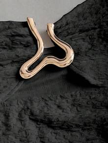 Sweetra 法式甜心系带露背镂空金属装饰褶皱修身女式背心 - 黑色 - 查看 5