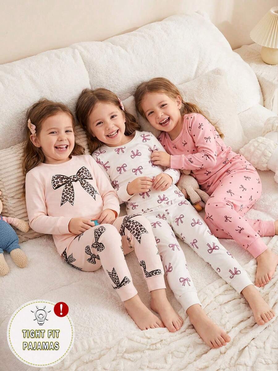SHEIN Playful Pals 3件套女童优雅甜美元素长袖紧身打底裤套装，粉白+浅杏色底+蝴蝶结，豹纹印花，舒适可爱公主风睡衣套装 - 彩色 - 查看 1