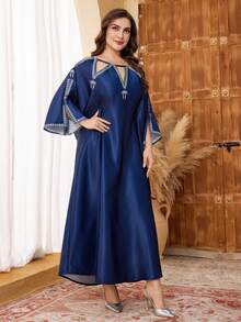 Al Najma Plus Size Lace-Up Hollow Out Shiny Graphic Print Dress Kaftan Jalabiya Dress - Blue - View 7