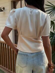 Livesso Áo kiểu tay ngắn, buộc dây, cổ chữ V, phối ren rỗng, thích hợp cho mùa xuân hè, đi biển hoặc đi nghỉ mát, thanh lịch, công sở dành cho nữ. - Màu be - Xem 4