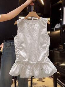 Franclia 休闲优雅百搭时尚褶皱下摆圆领无袖上衣，适合日常穿着、浪漫约会，清新镂空刺绣面料 - 白色 - 查看 3