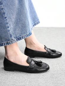 CUCCOO BIZCHIC Women's Minimalist Commuting Office Patent Leather Tassel Loafer Flat Shoes - Black - View 4