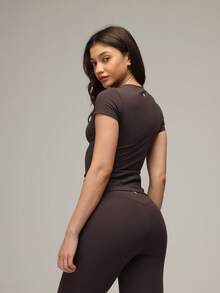 Sigmas Women's Slim Fit Stretch Short-Sleeve Tee Shirt - Coffee Brown - View 4