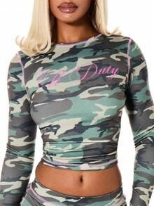 SUMWON WOMEN 迷彩长袖露脐上衣，休闲印花，撞色缝线，修身款式 - 軍綠色 - 查看 2