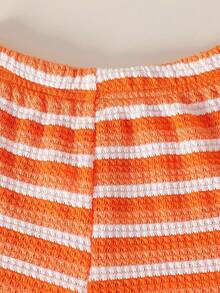 SHEIN Playful Pals 2pcs/Set Young Girls Crochet Orange & White Striped Daisy Decor Camisole Top+Shorts+Bag,Summer Matching Family Vacation Cute Flower Kids Clothes Set - Orange - View 7
