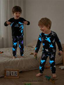 Cozy Pixies Bộ đồ ngủ 4 món cho bé trai, kiểu dáng ôm sát, họa tiết khủng long hoạt hình, áo thun dài tay cổ tròn mềm mại và quần dài cạp chun, 2 bộ. - màu đen - Xem 3